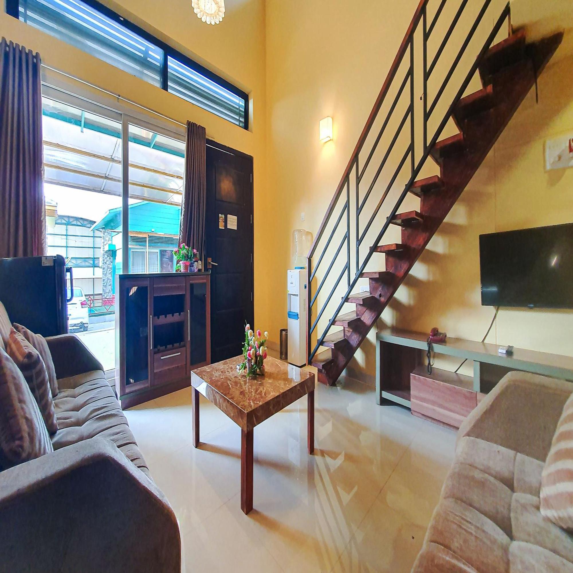 เรน ฟอเรสต์ รีสอร์ต Hotel อิกัตปุรี ภายนอก รูปภาพ