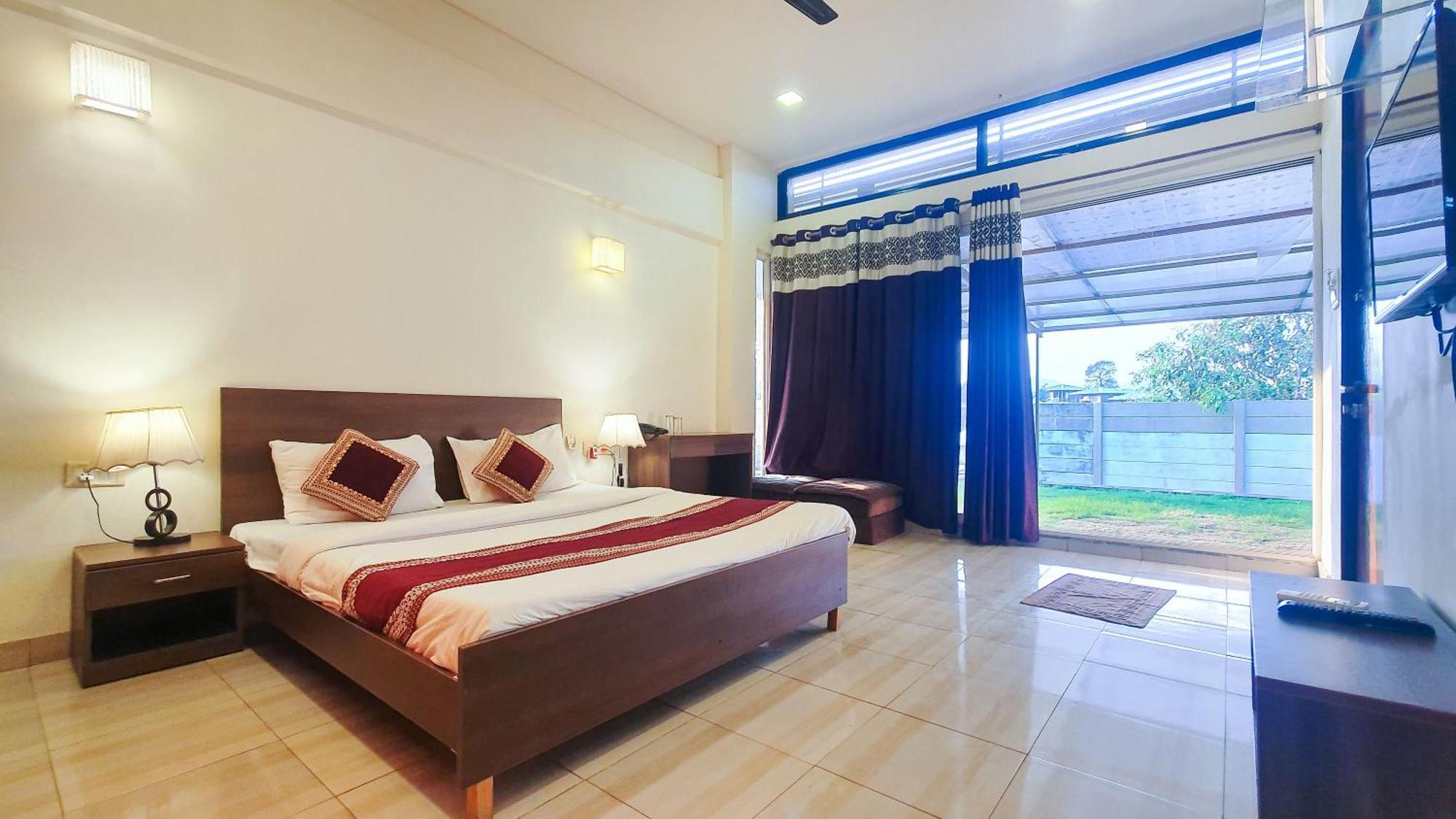 เรน ฟอเรสต์ รีสอร์ต Hotel อิกัตปุรี ภายนอก รูปภาพ